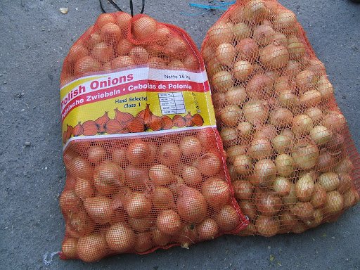 Factors that Determine the Packaging of Agricultural Produce 2 Onions Packaging
