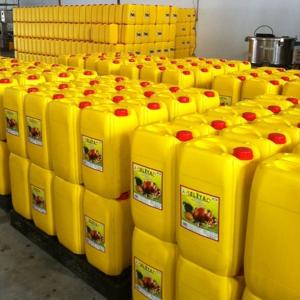 Palm_Oil Packaged in Jerry Cans