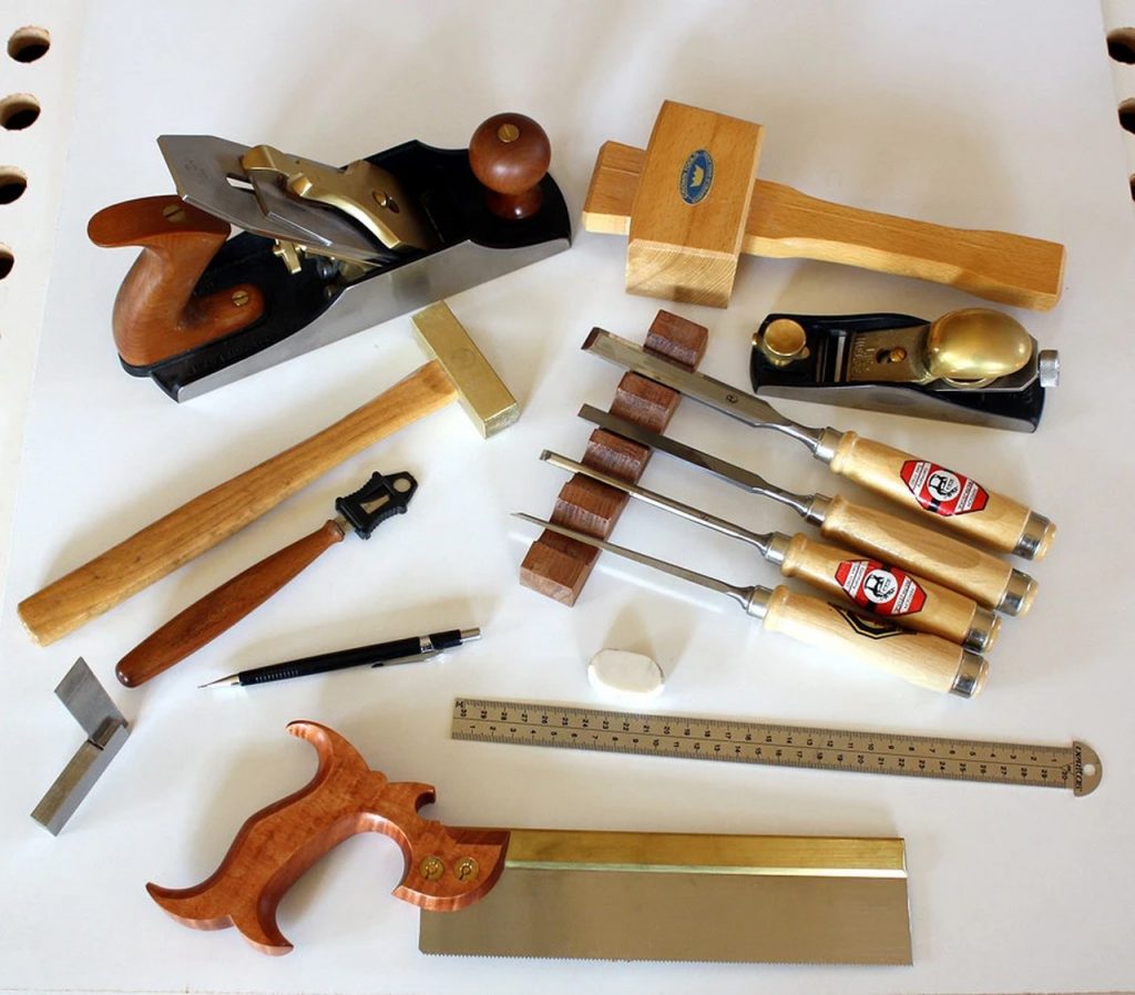 Woodwork hand tools Easy Resize.com