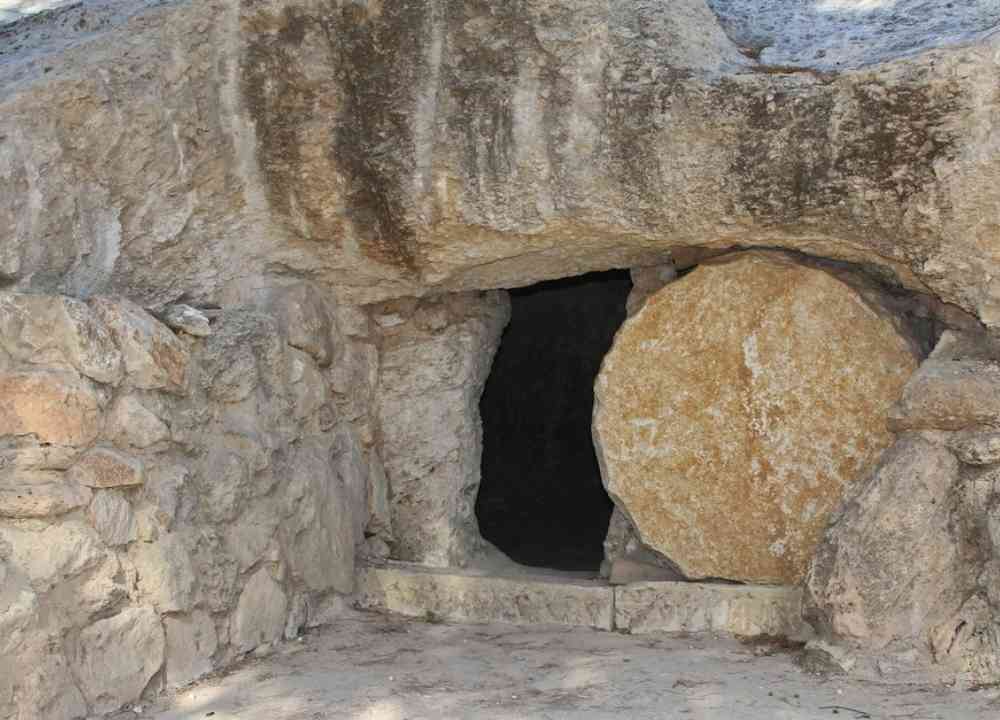 The Burial of Jesus (Matt. 27: 57-61) 1 Joseph of Arimathea's tomb