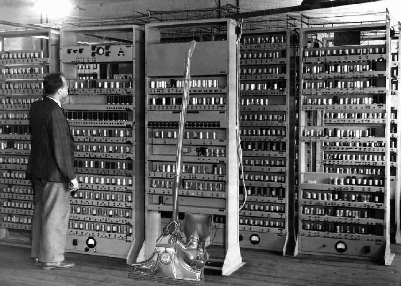 Electronic Discrete Variable Automatic Computer (EDVAC) | Kofa Study