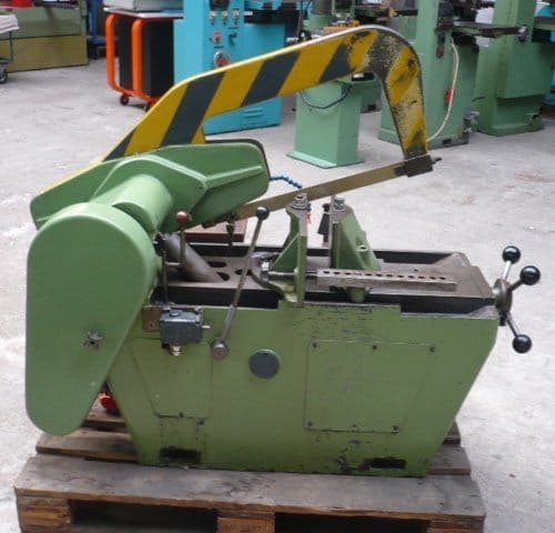 Hack saw machine
